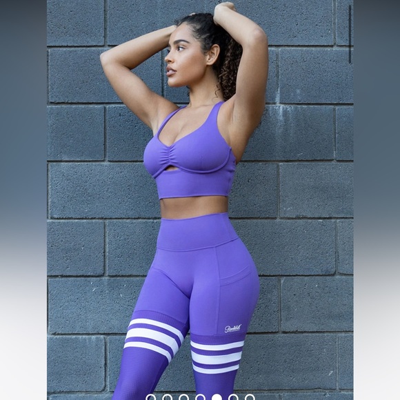 Bombshell sportswear keyhole bralette - Picture 1 of 3